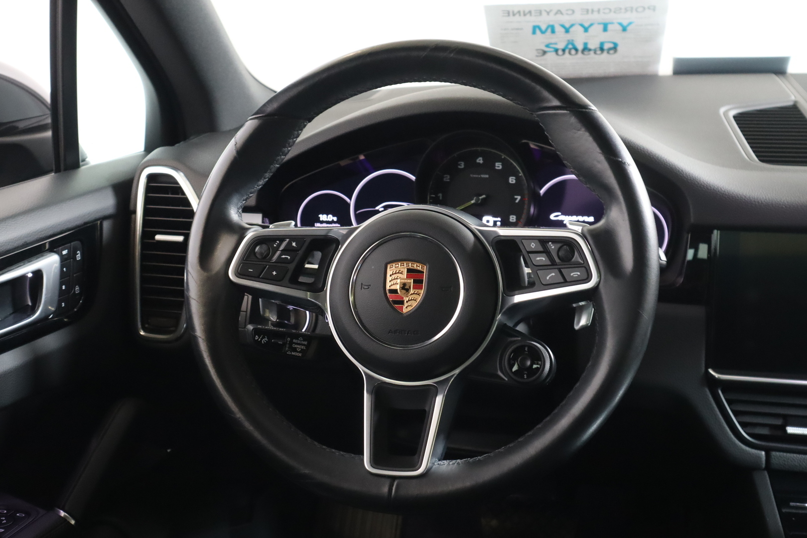 PORSCHE Cayenne 2022