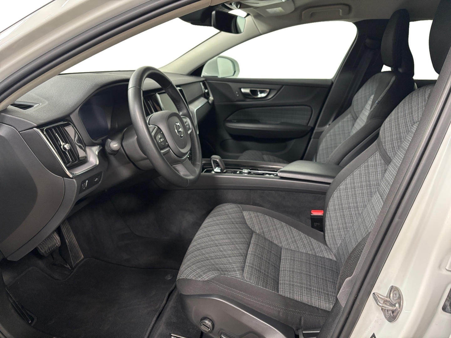 VOLVO V60 2022