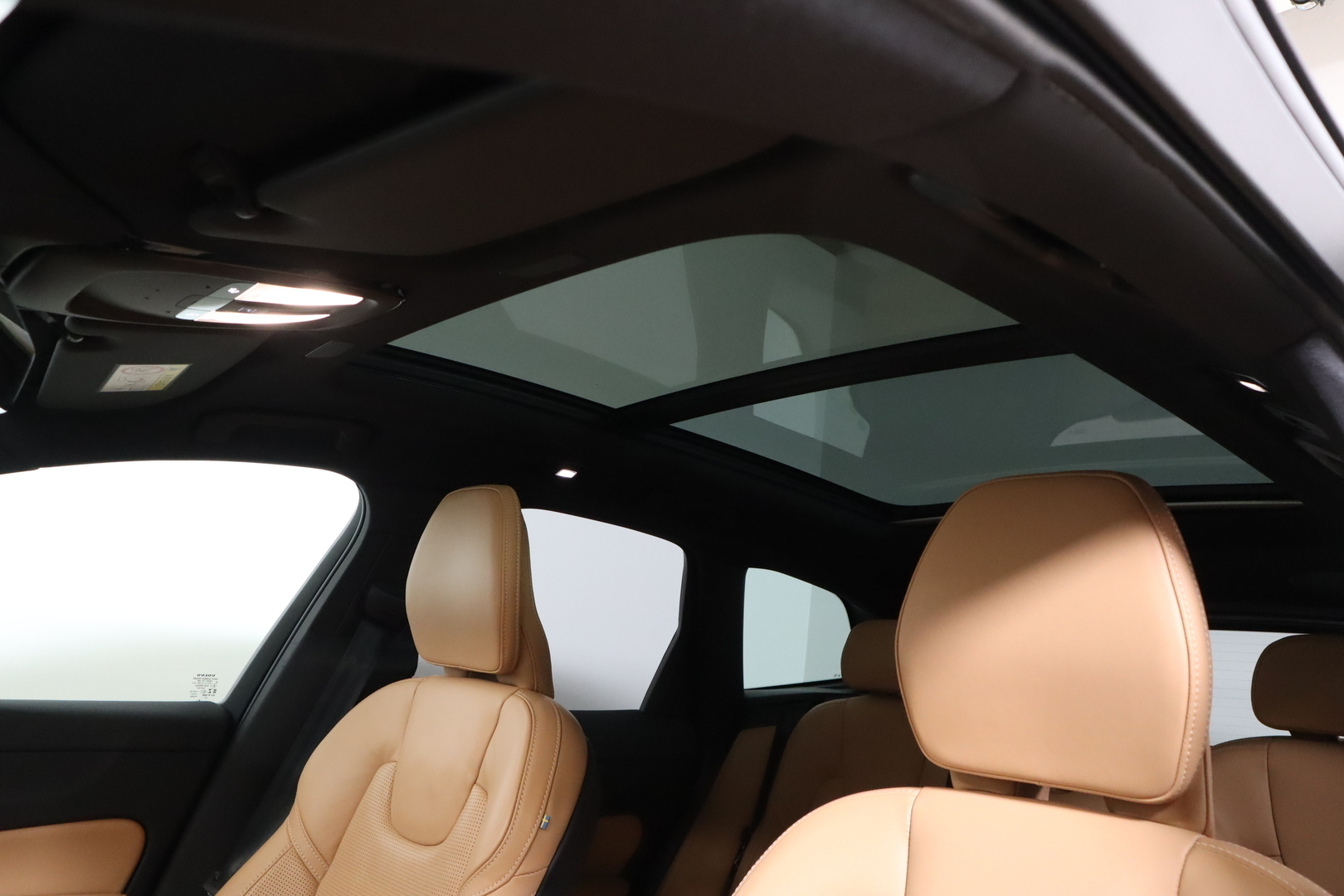 VOLVO XC60 2023
