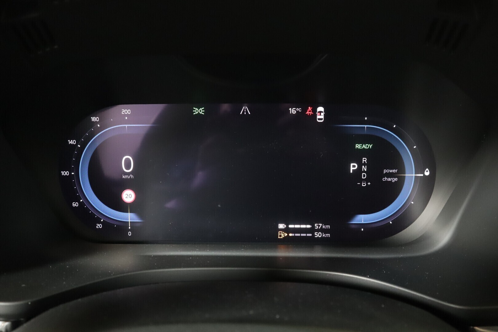 VOLVO XC60 2023