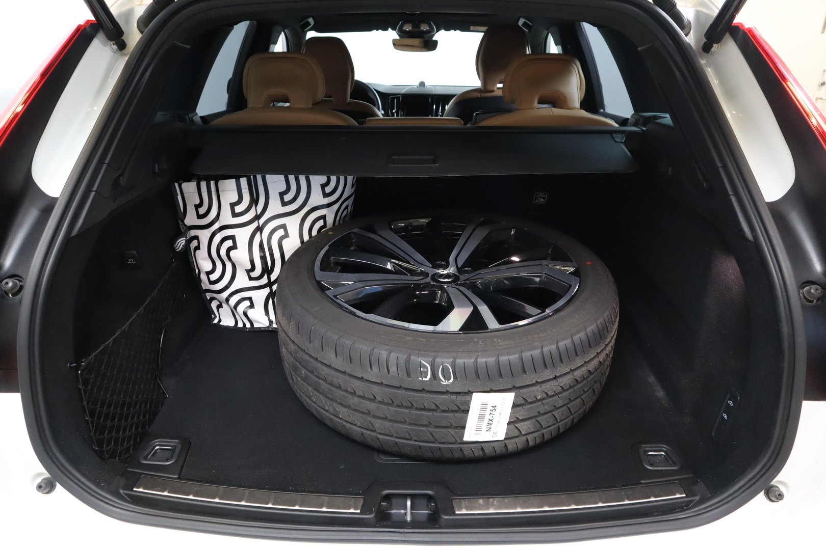 VOLVO XC60 2023