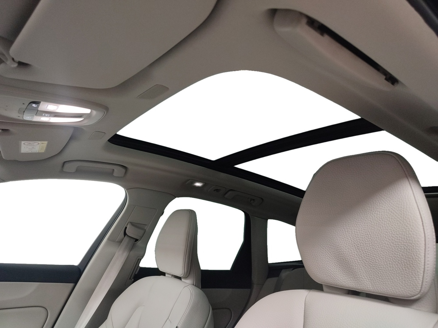 VOLVO XC60 2024