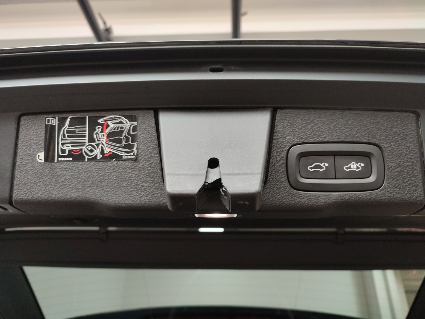 VOLVO XC60 2021