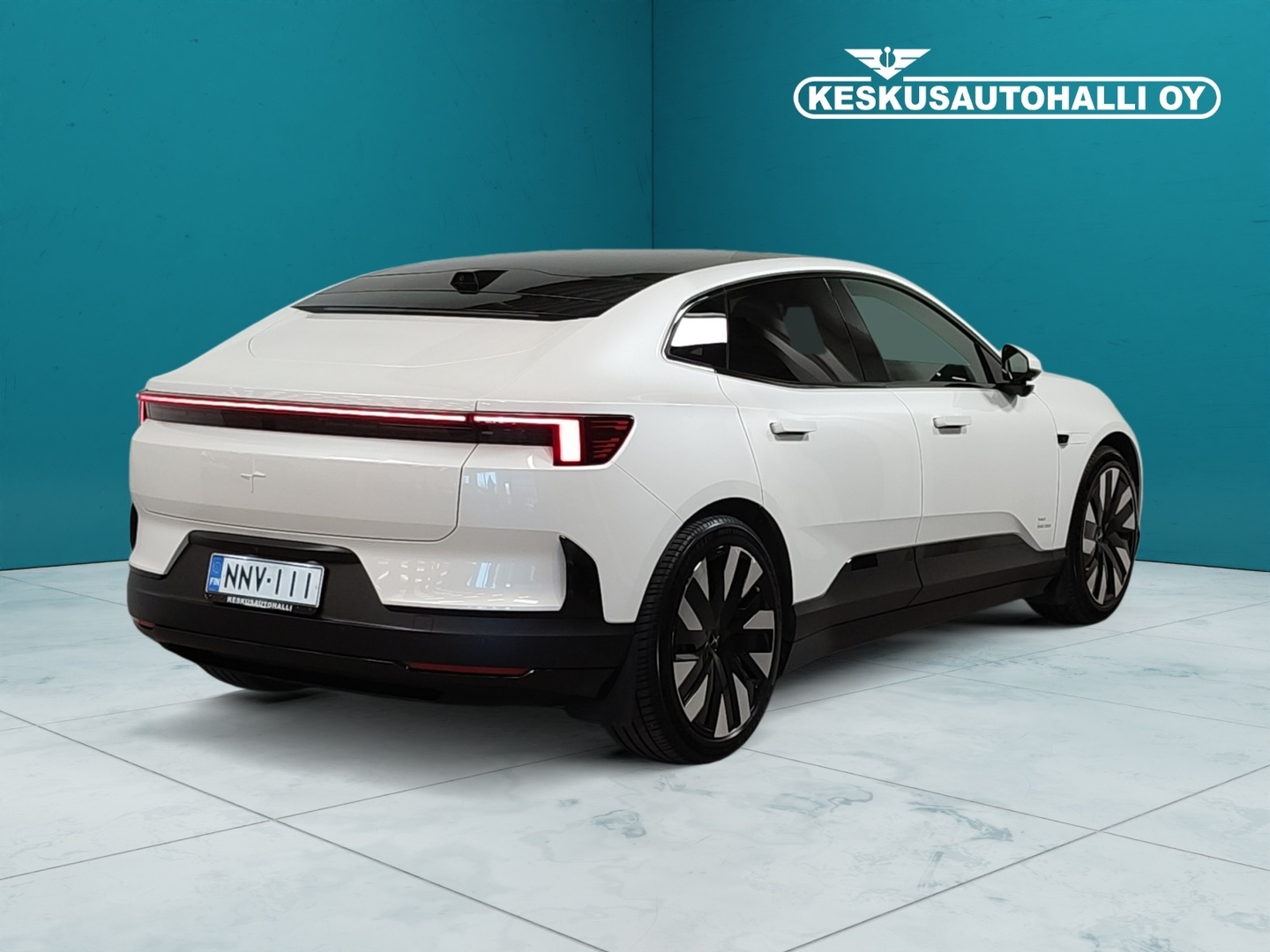 POLESTAR 4 2025