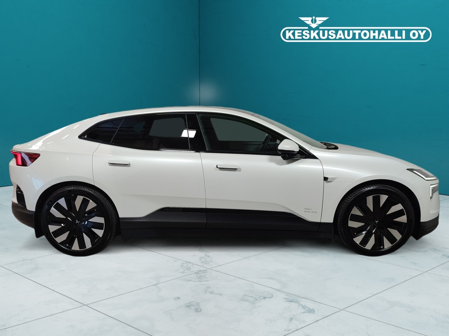 POLESTAR 4 2025