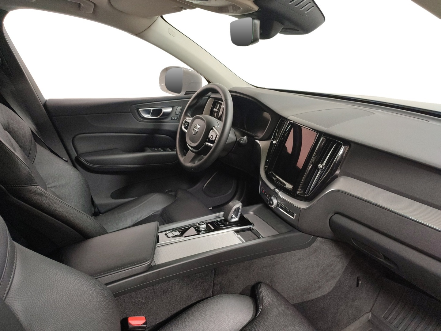 VOLVO XC60 2025