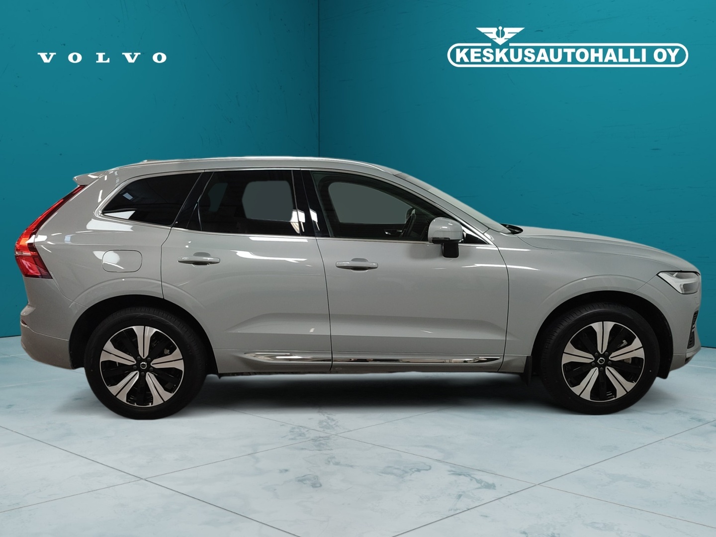 VOLVO XC60 2025
