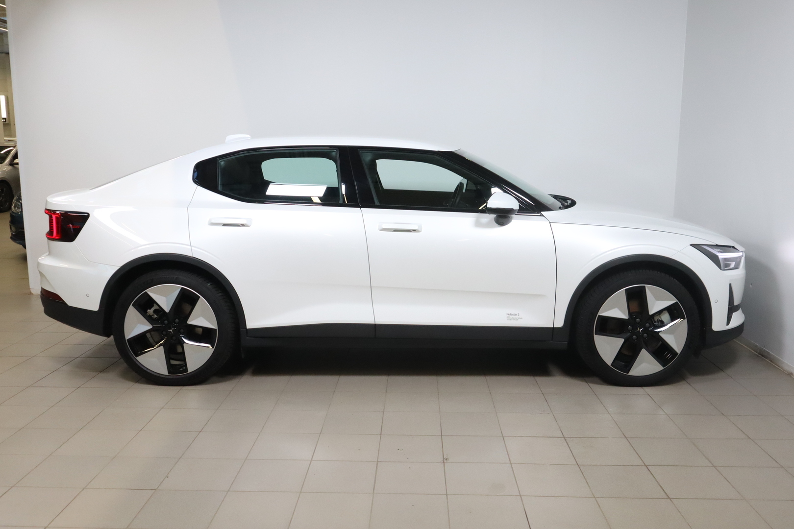 POLESTAR 2 2023