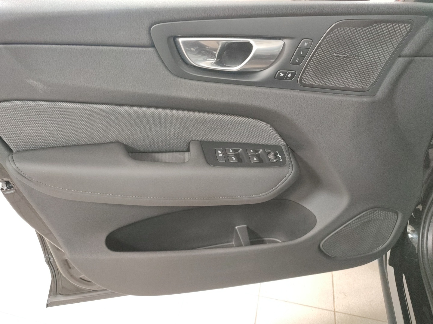VOLVO XC60 2026