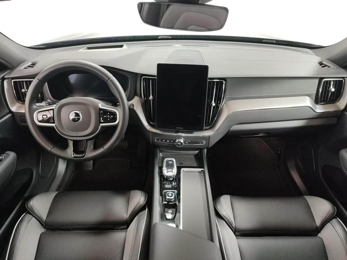 VOLVO XC60 2026