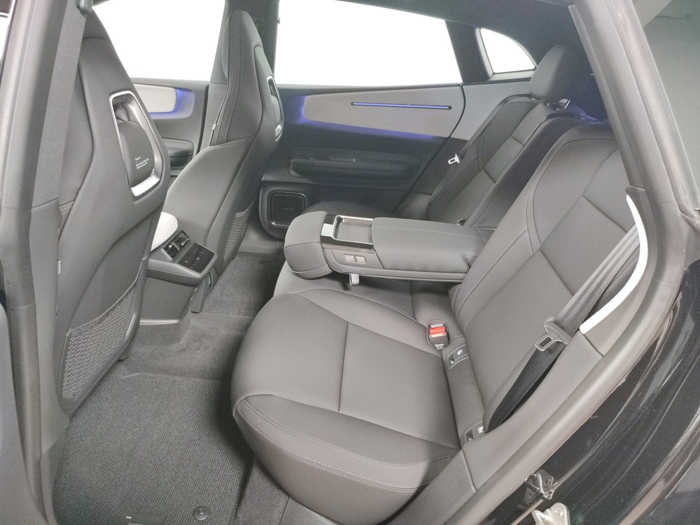 POLESTAR 4 10