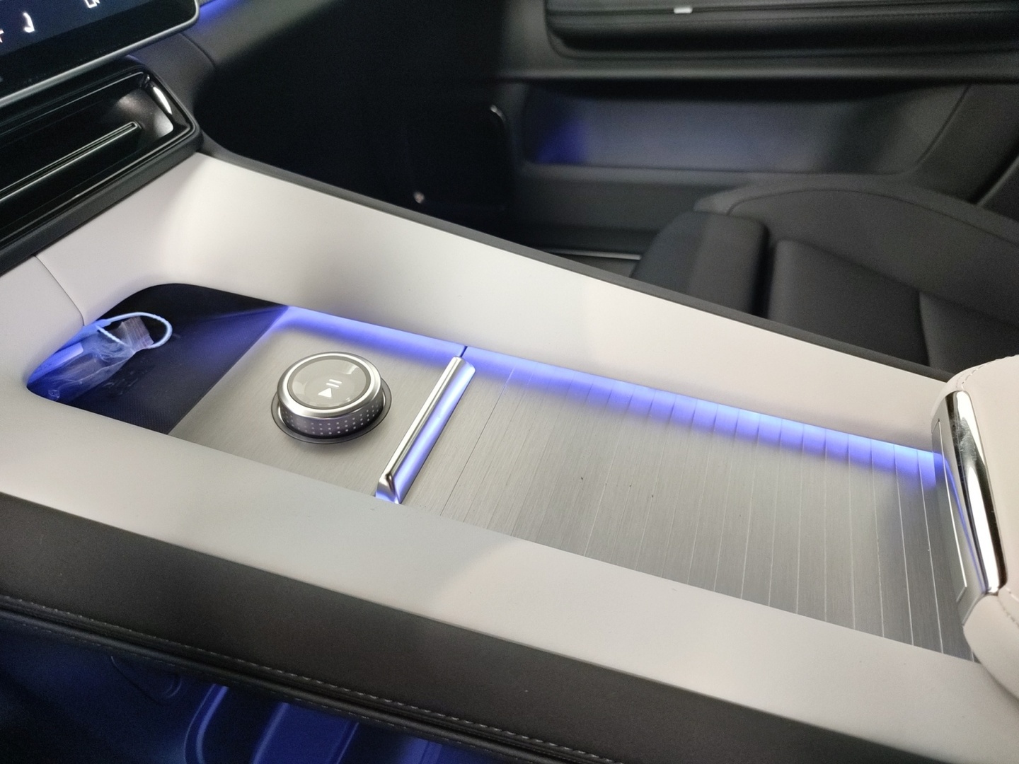POLESTAR 4 17