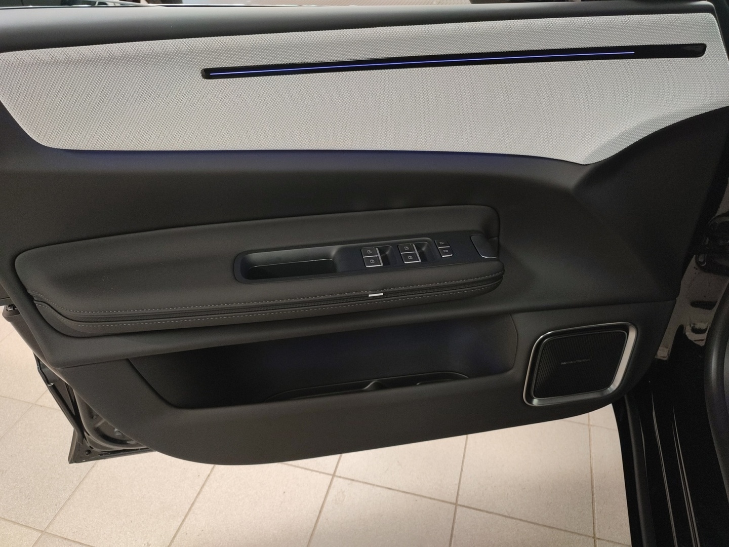 POLESTAR 4 19