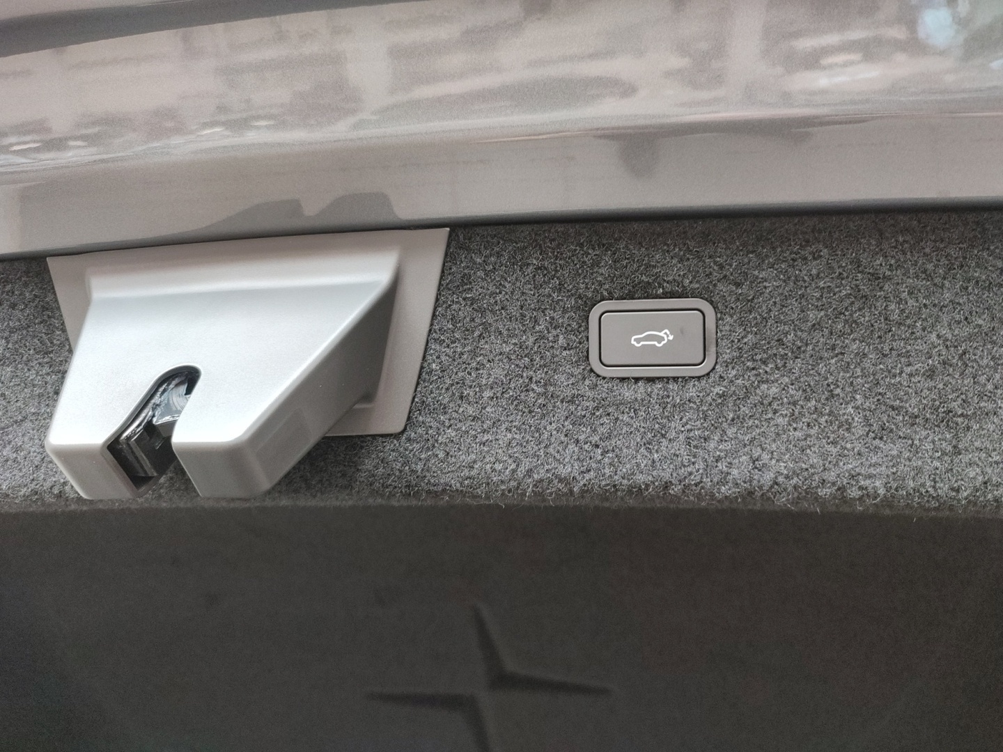 POLESTAR 4 2026