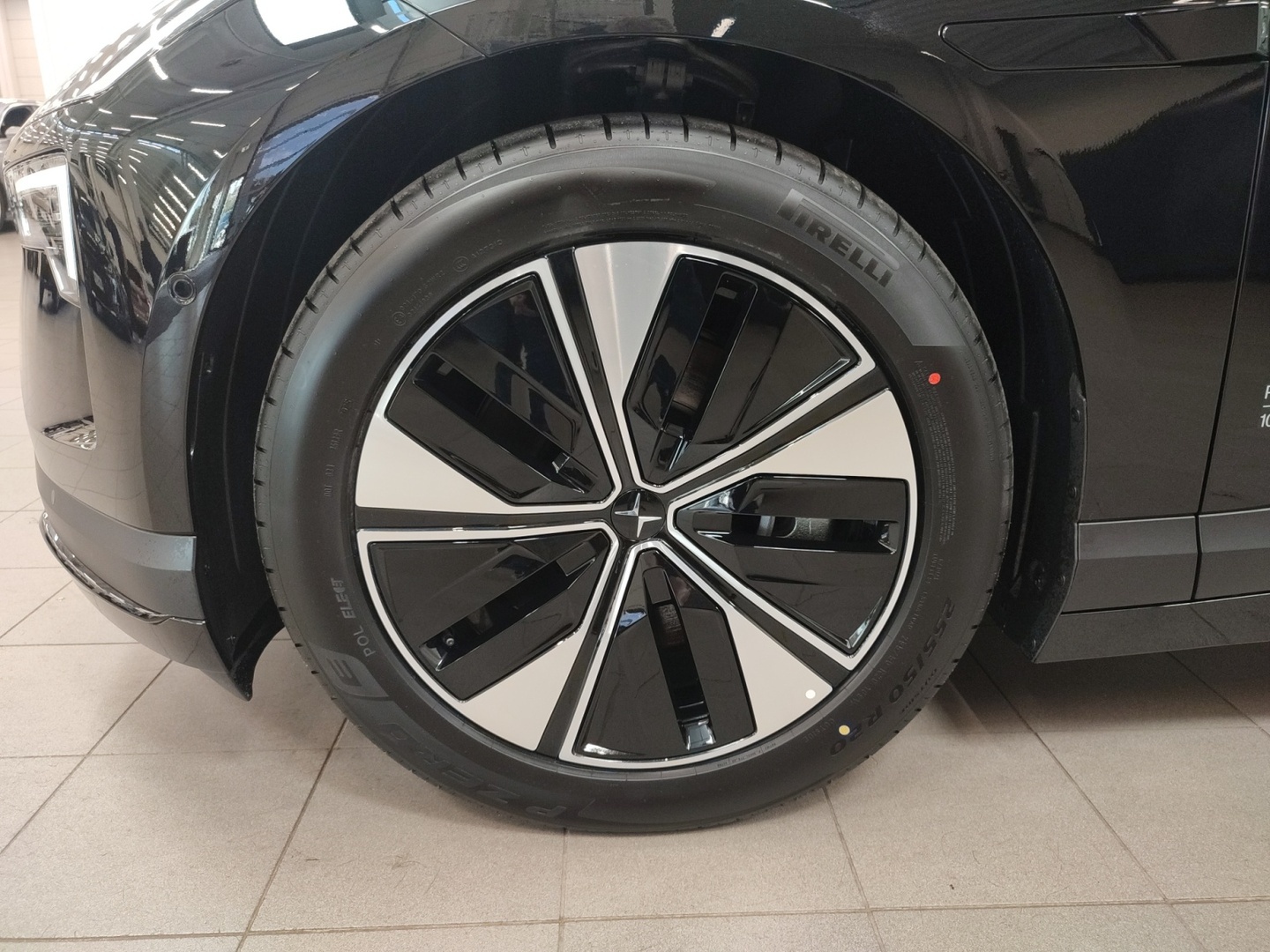 POLESTAR 4 24