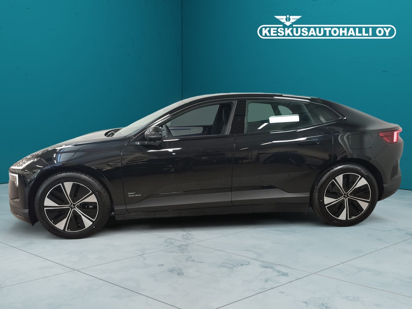 POLESTAR 4 3