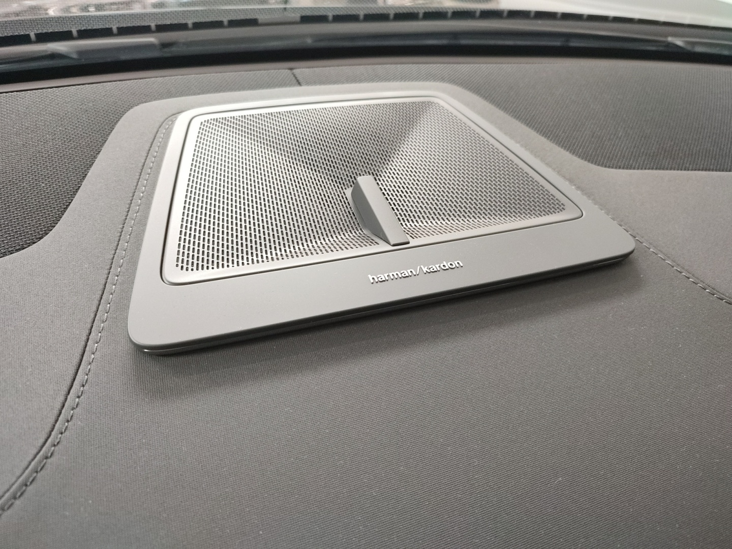 POLESTAR 4 2026