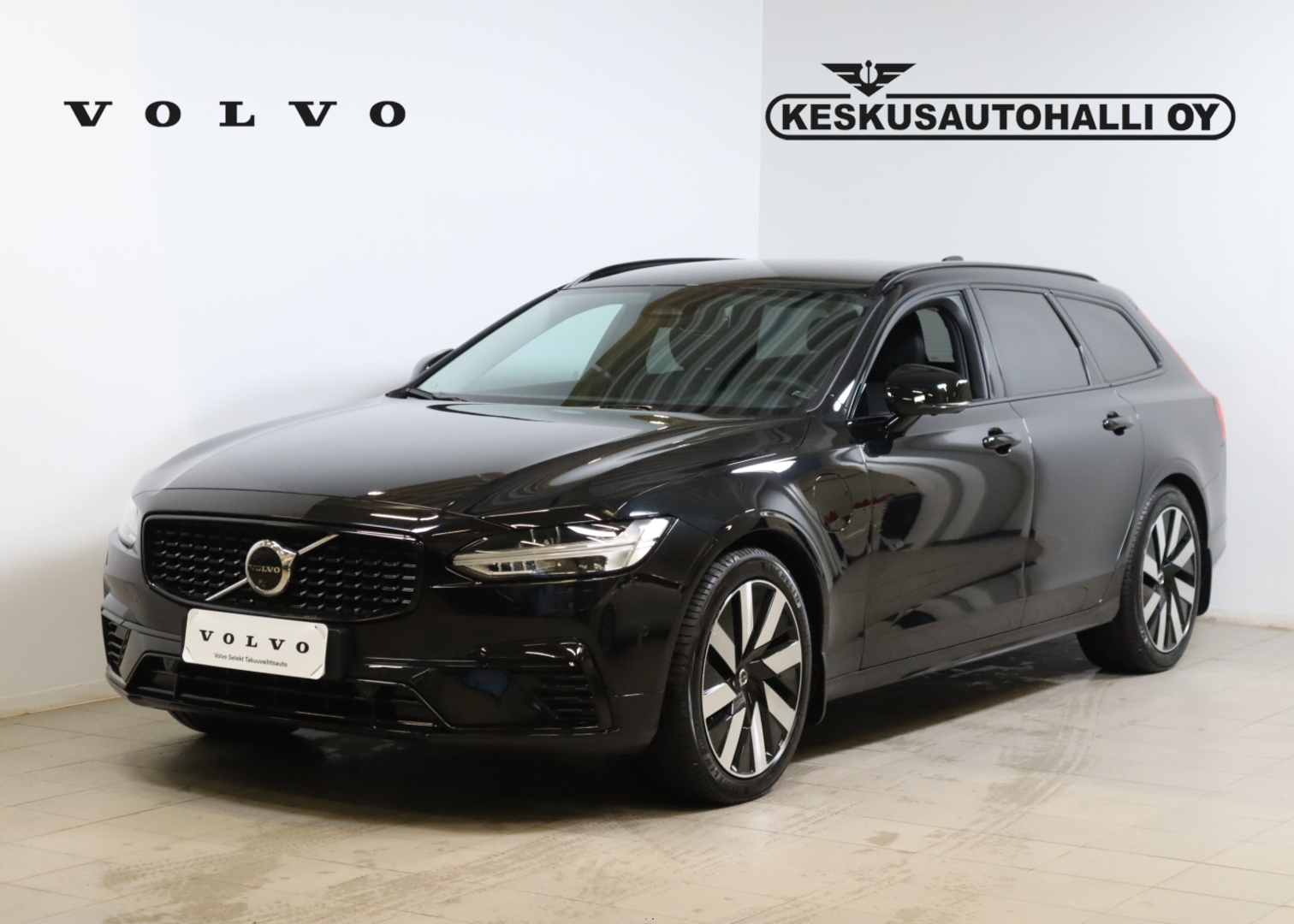 VOLVO V90 2025