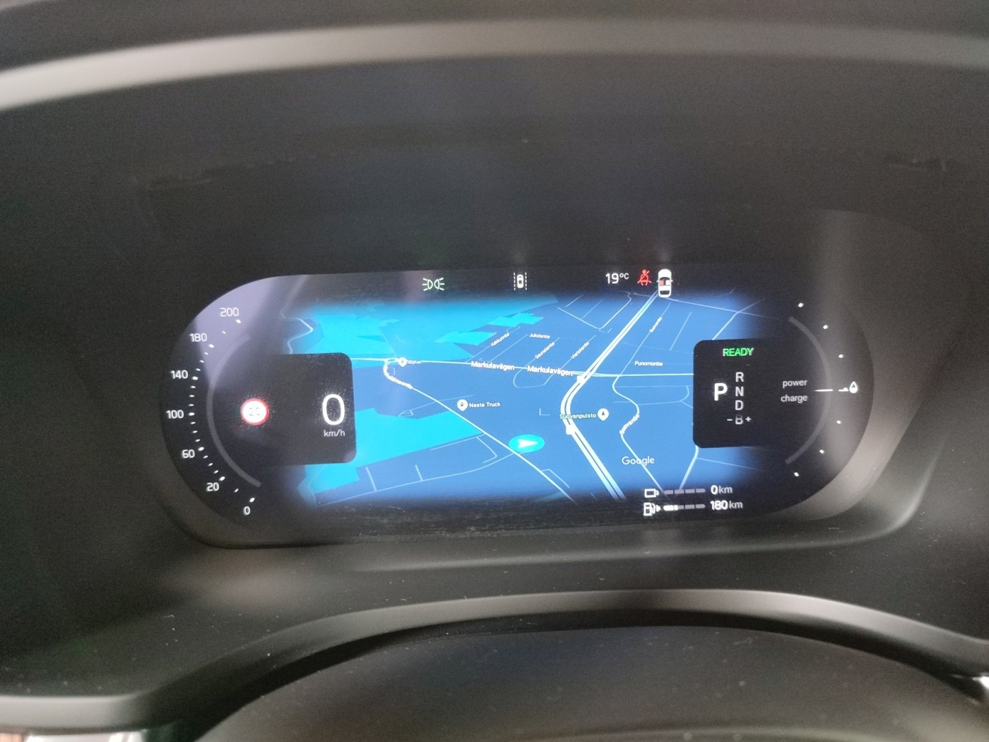 VOLVO V60 2025