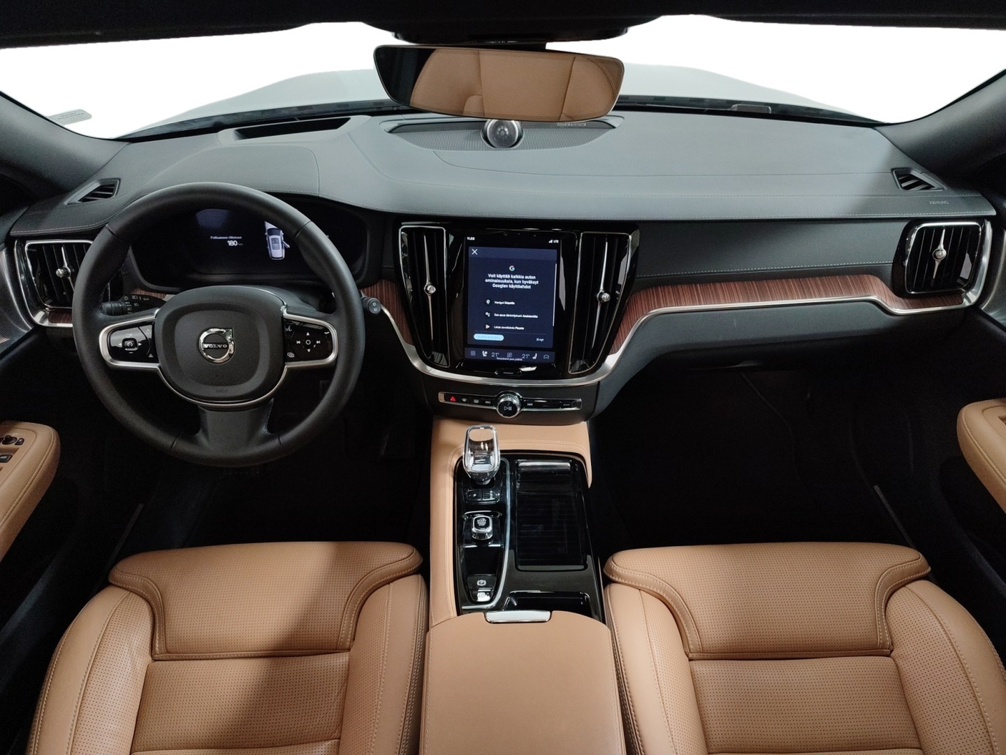VOLVO V60 2025