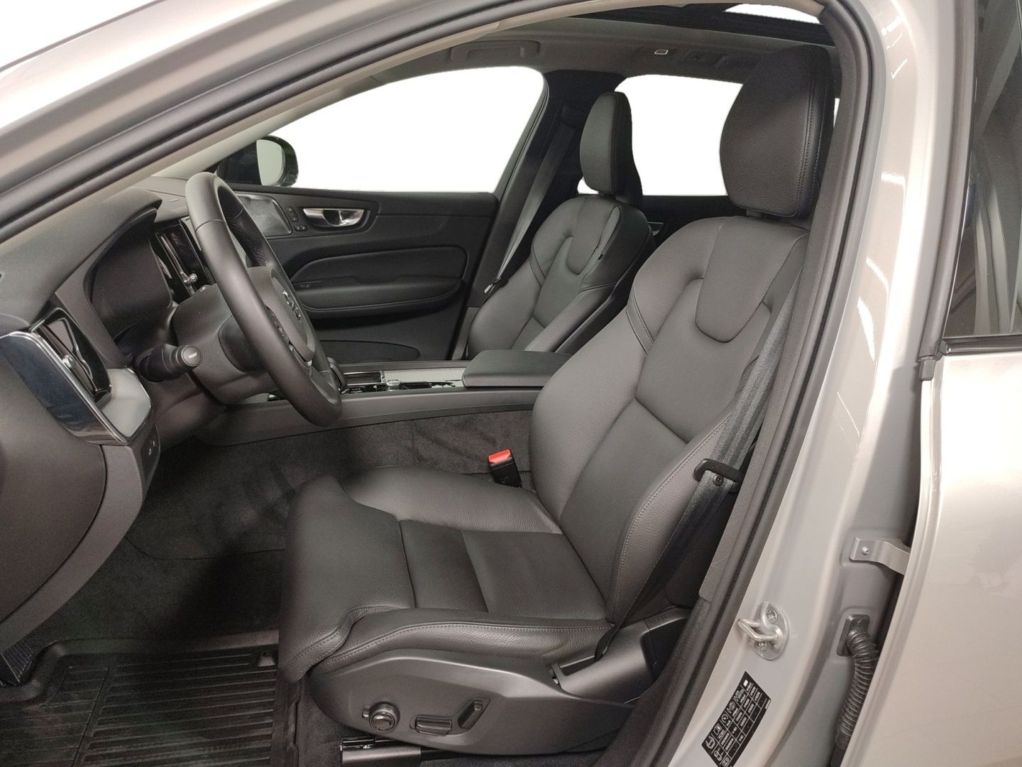 VOLVO XC60 2025