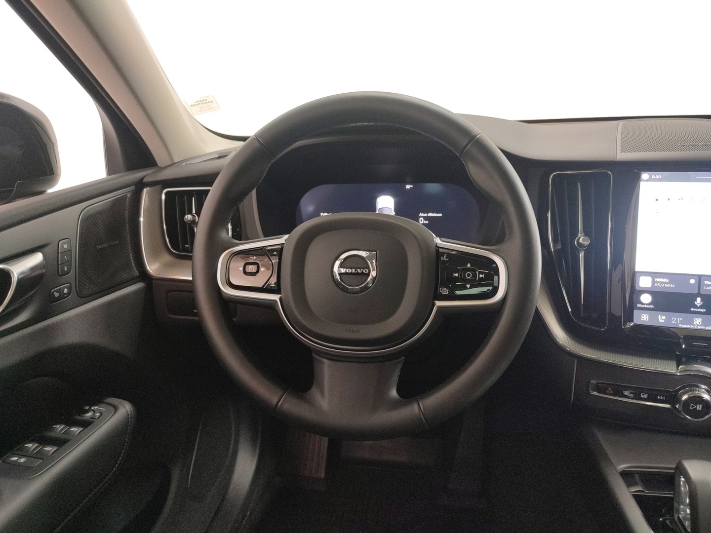 VOLVO XC60 2025