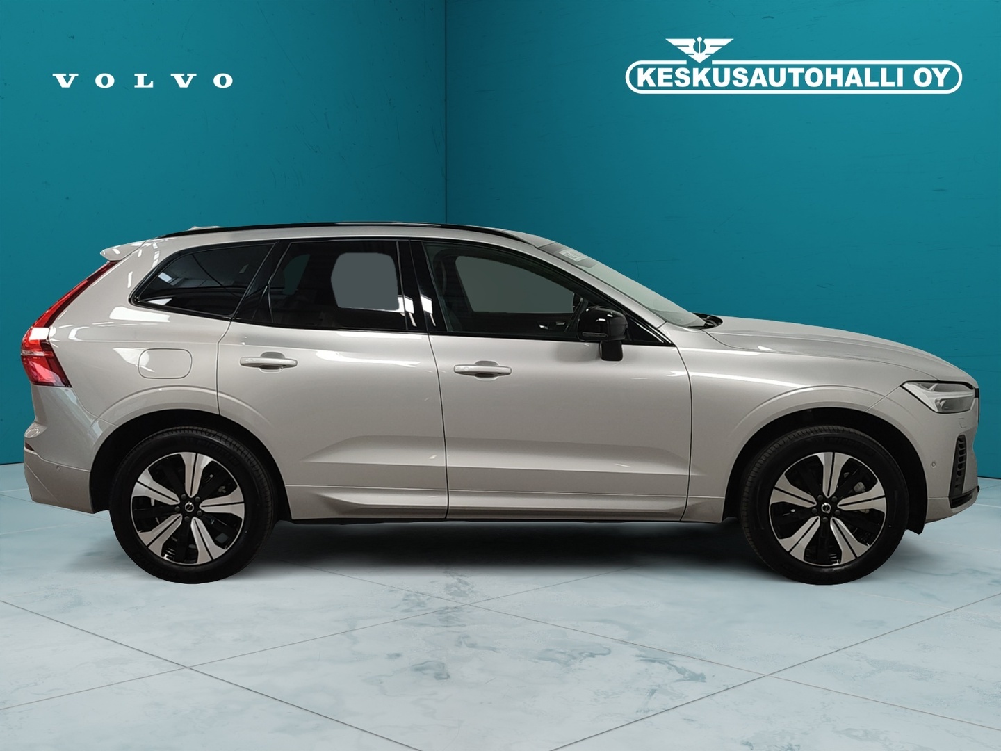 VOLVO XC60 2025