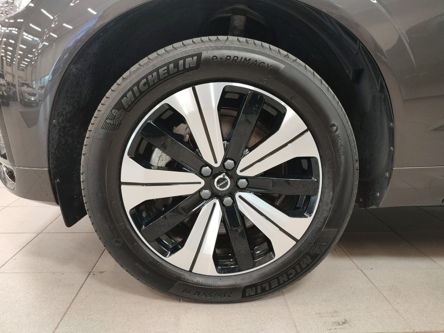 VOLVO XC60 2025