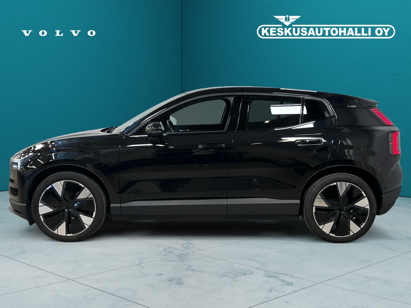 VOLVO EX30 2025