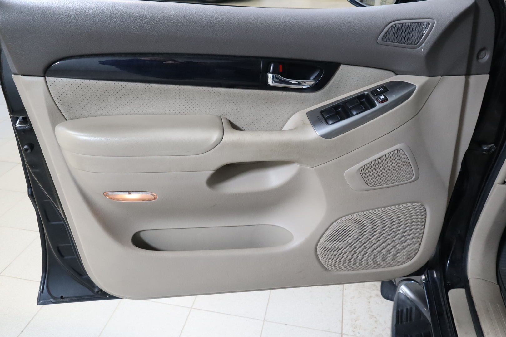 TOYOTA Land Cruiser 2009