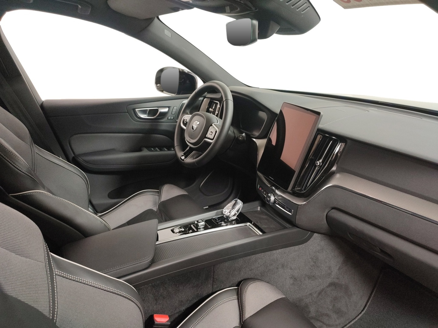 VOLVO XC60 2026