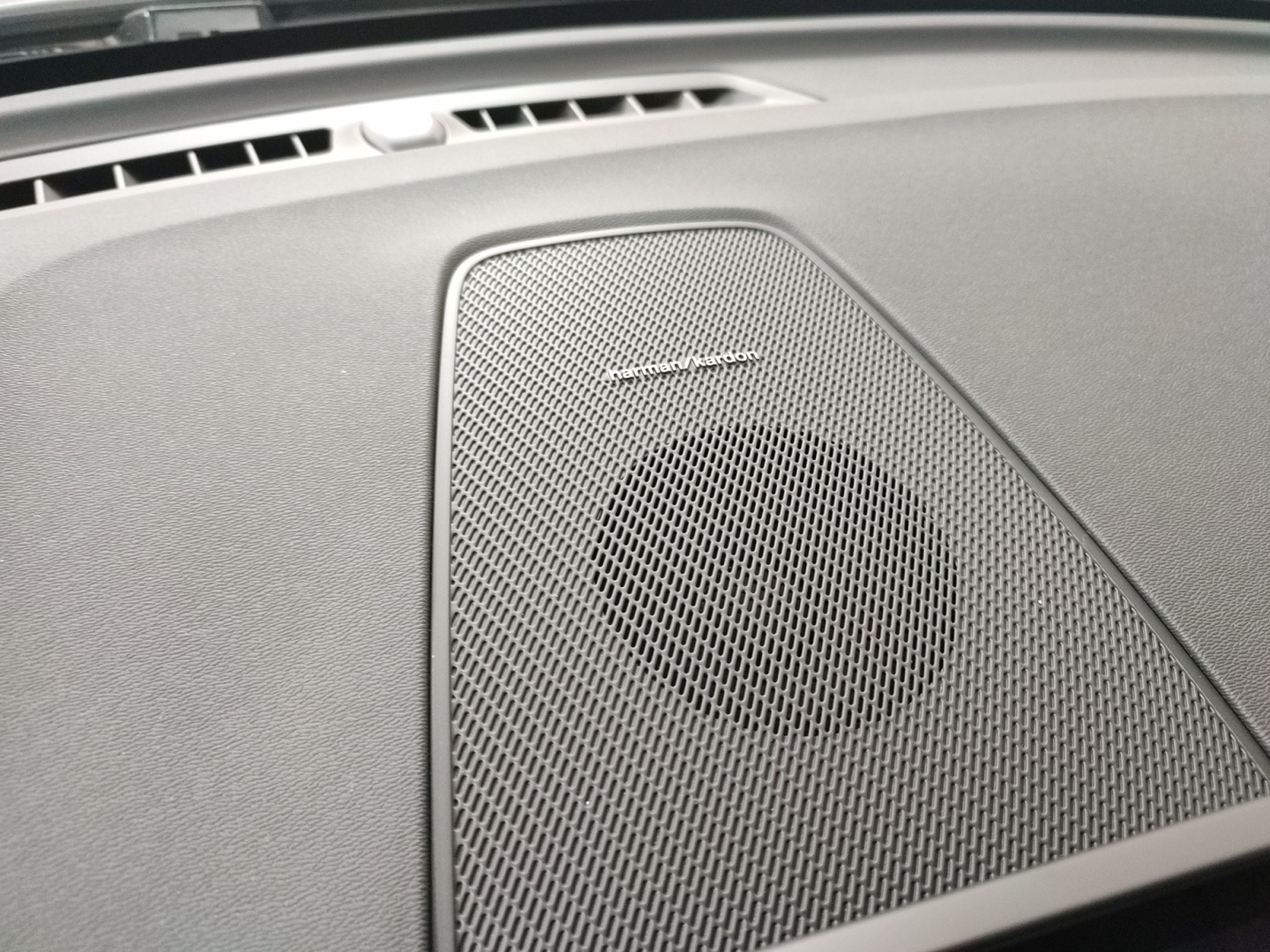 VOLVO XC60 2026
