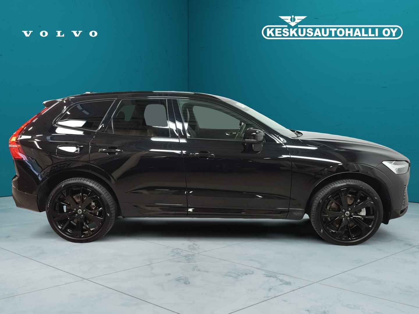 VOLVO XC60 2025