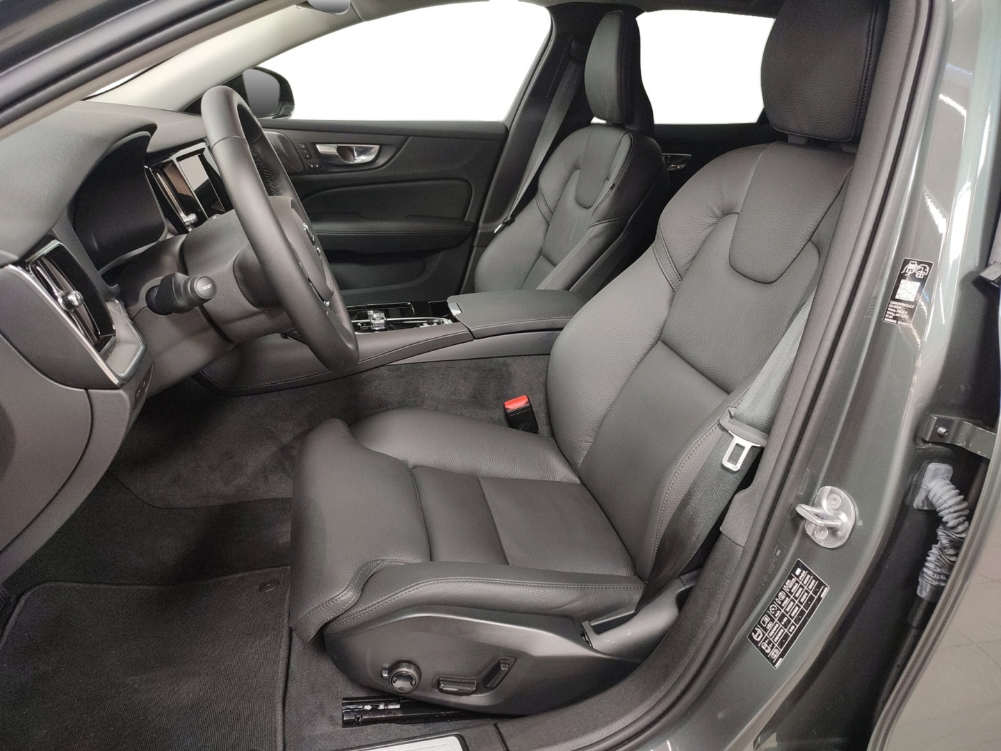 VOLVO V60 2026