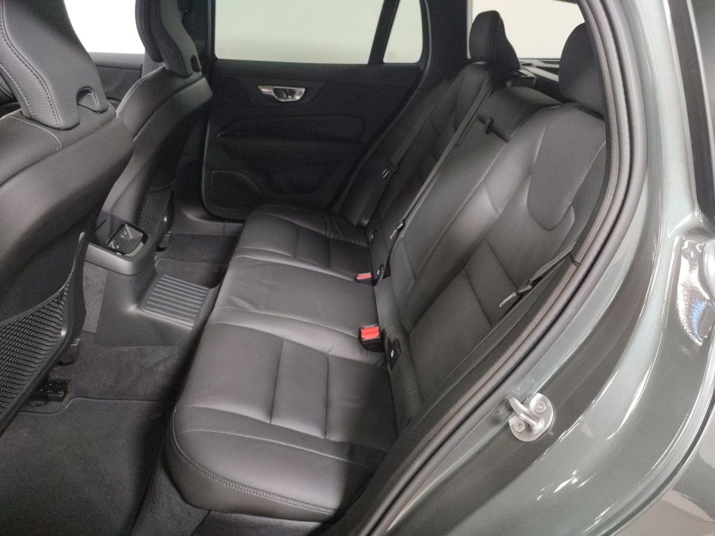 VOLVO V60 2026