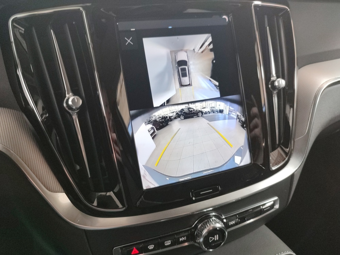 VOLVO V60 2026