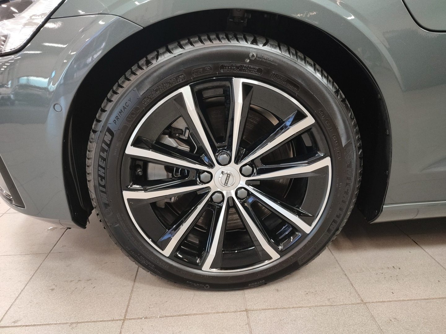 VOLVO V60 2026