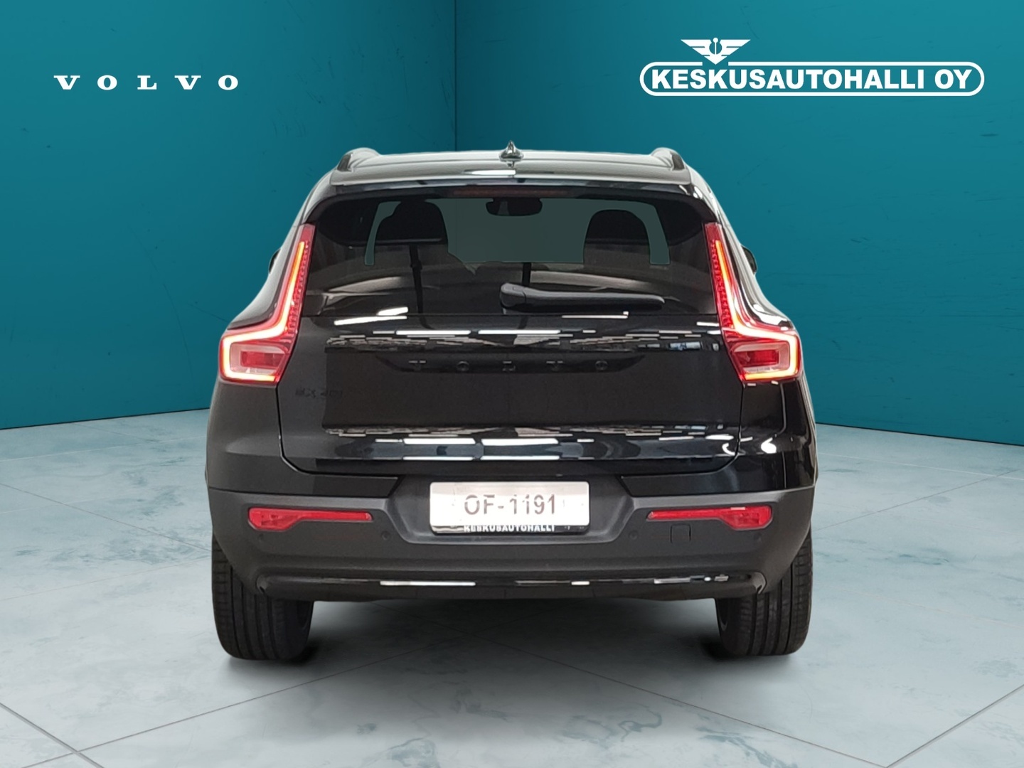 VOLVO EX40 4