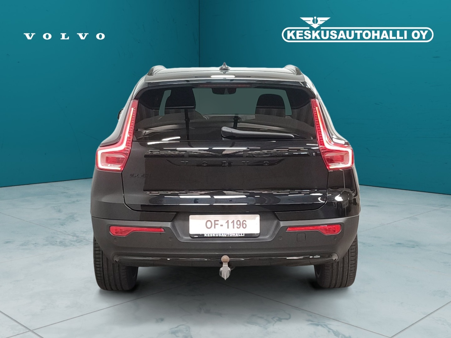 VOLVO EX40 2025