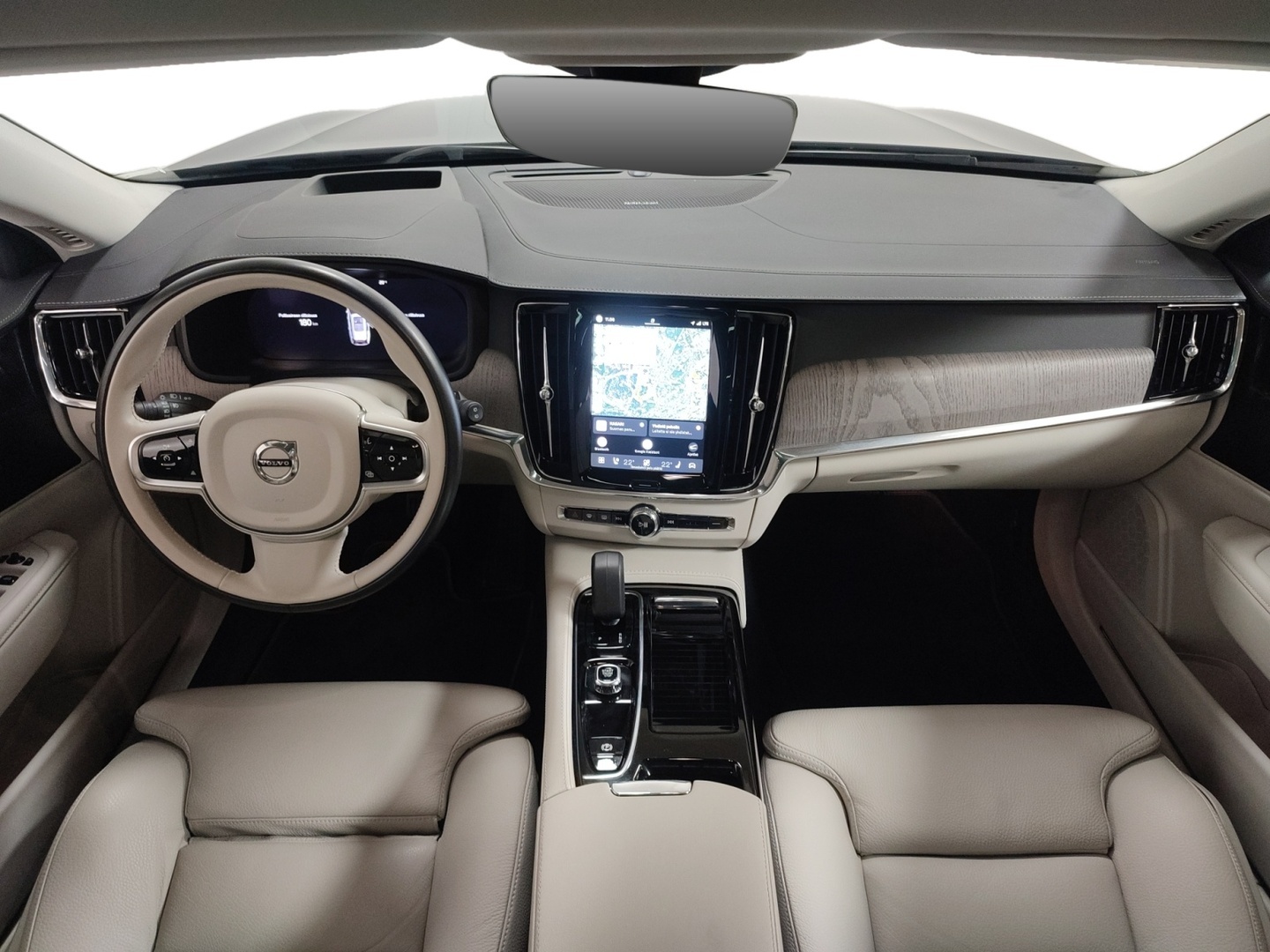 VOLVO V90 2025