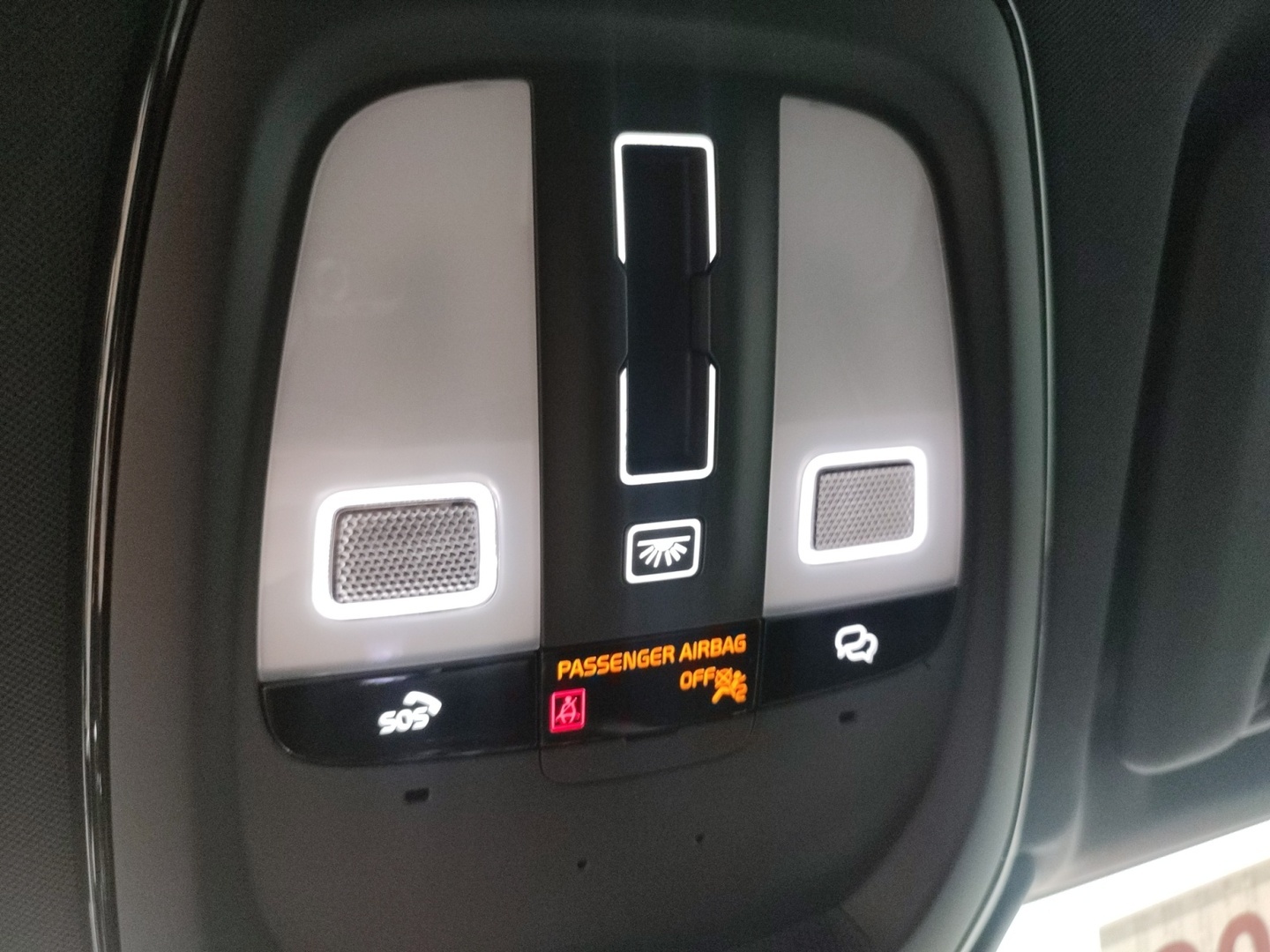 VOLVO XC60 2025