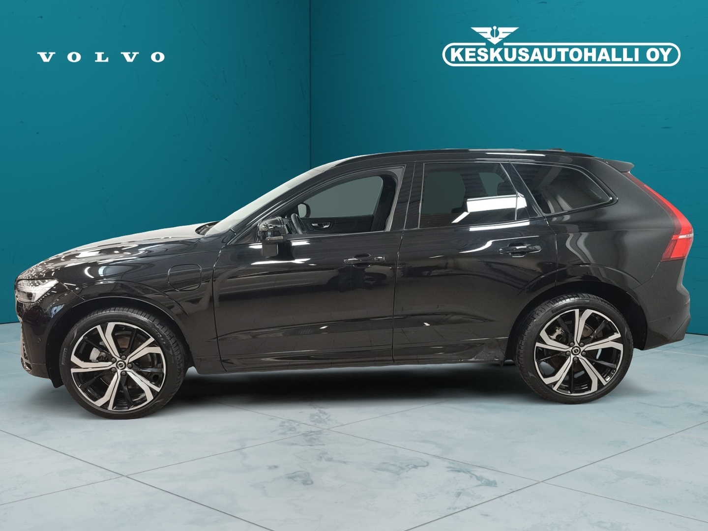 VOLVO XC60 2025