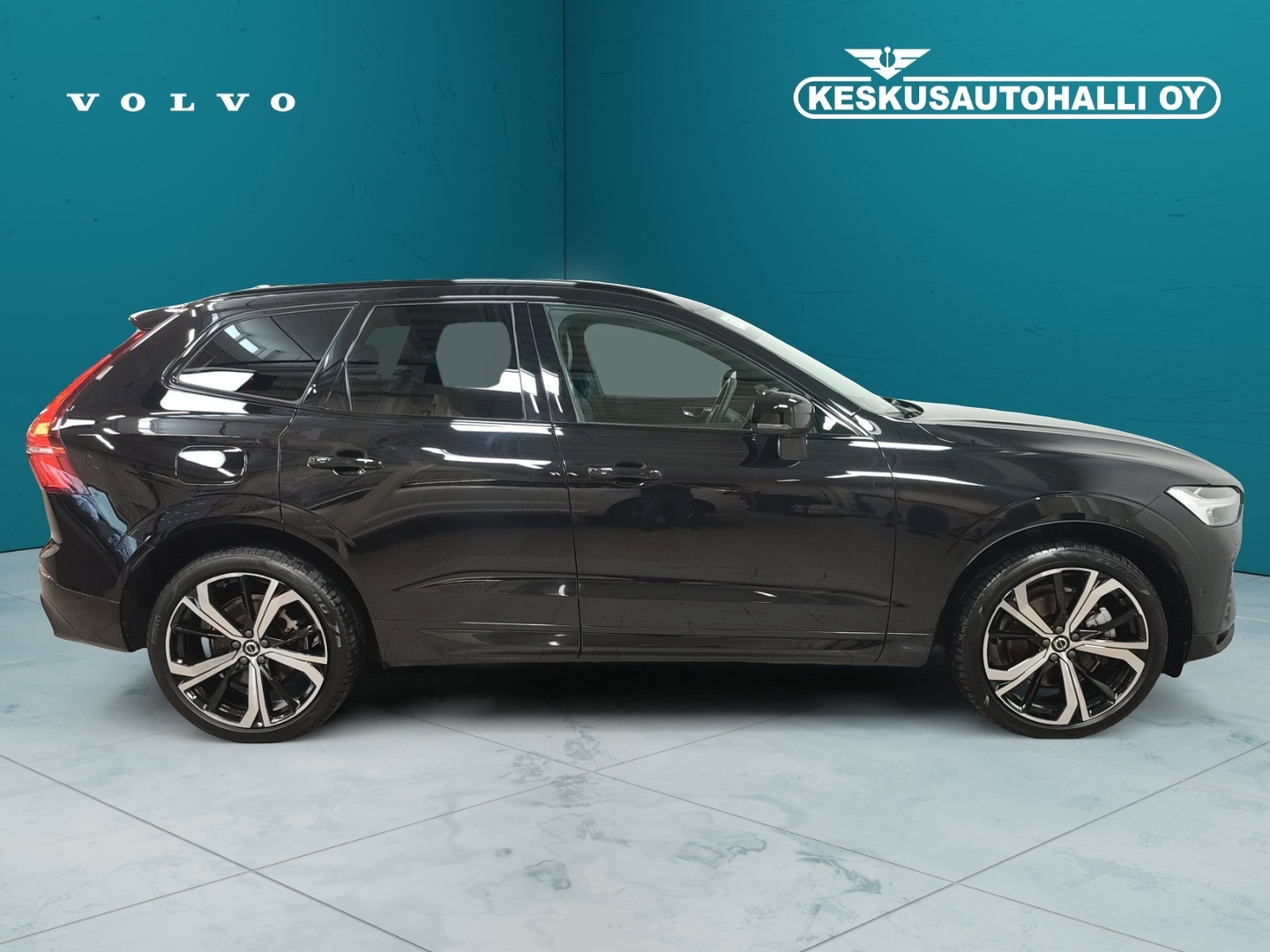 VOLVO XC60 2025