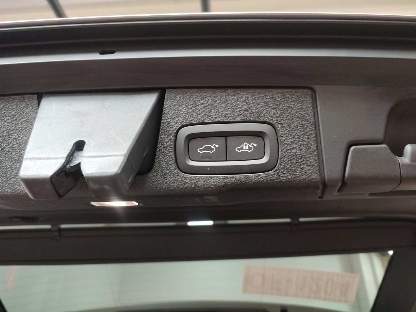 VOLVO XC60 2025