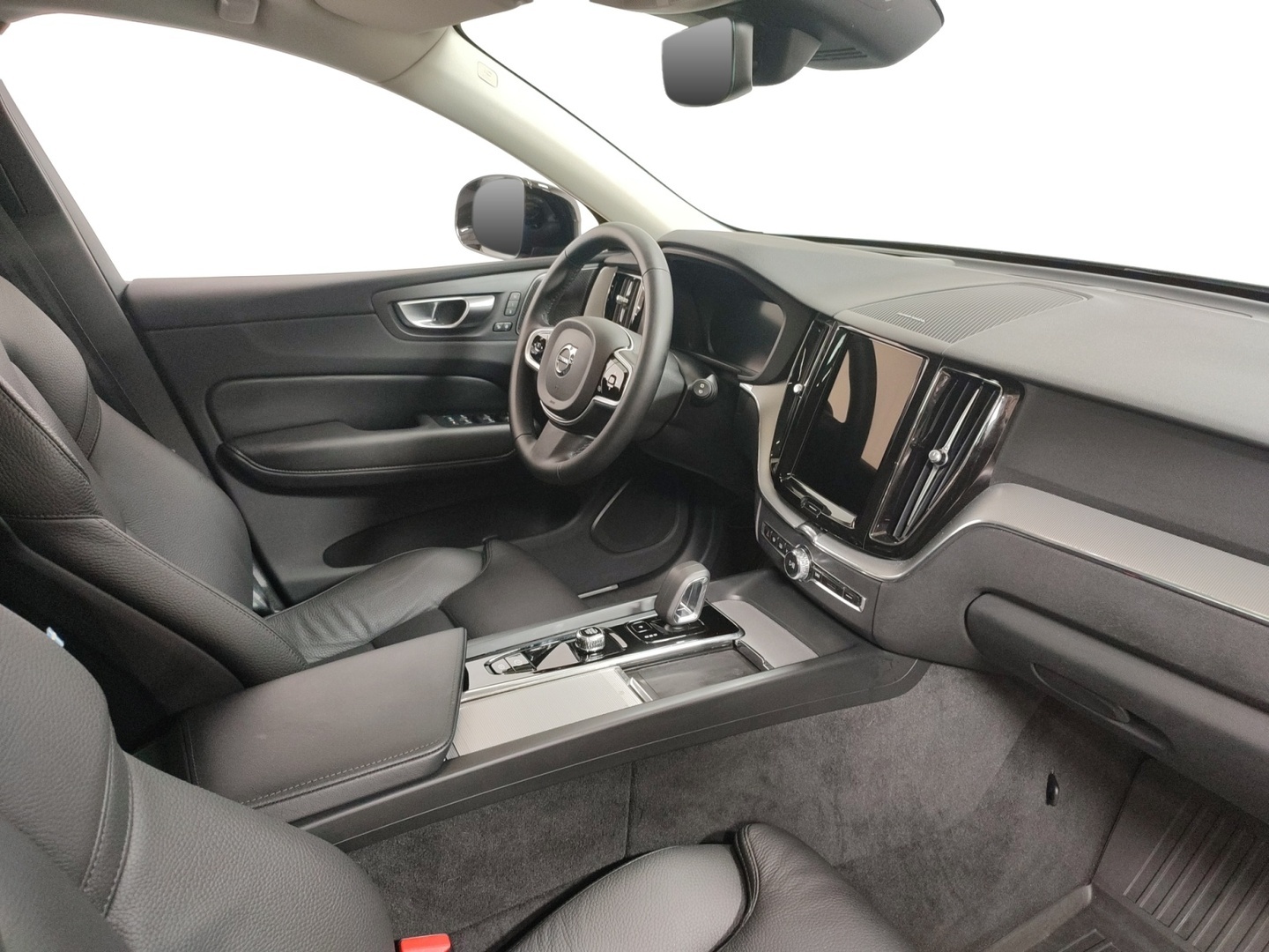 VOLVO XC60 2025