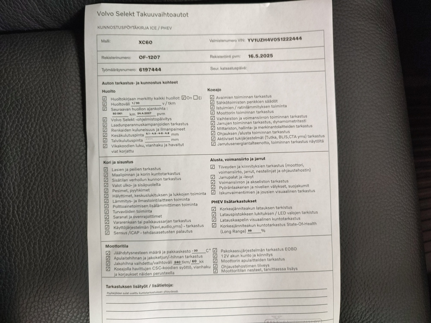 VOLVO XC60 2025