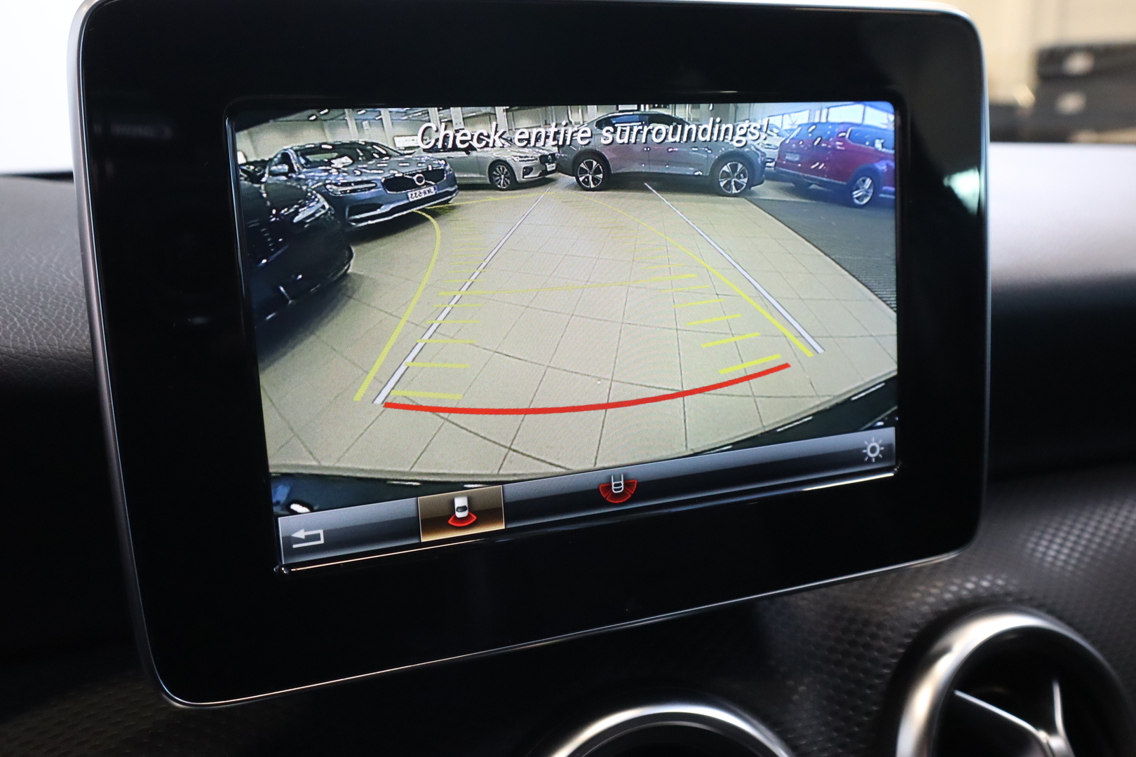 MERCEDES-BENZ A 2017