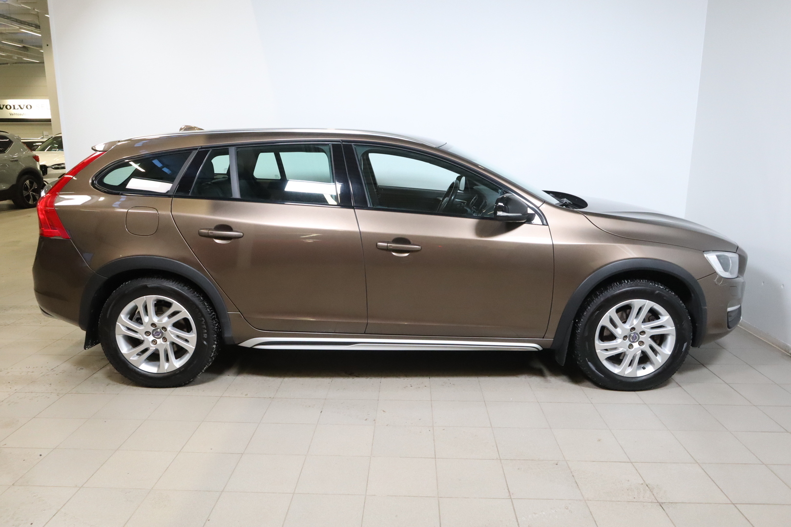 VOLVO V60 Cross Country 2018