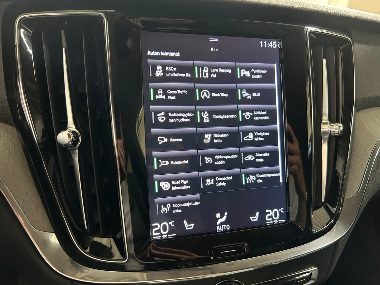 VOLVO V60 2021