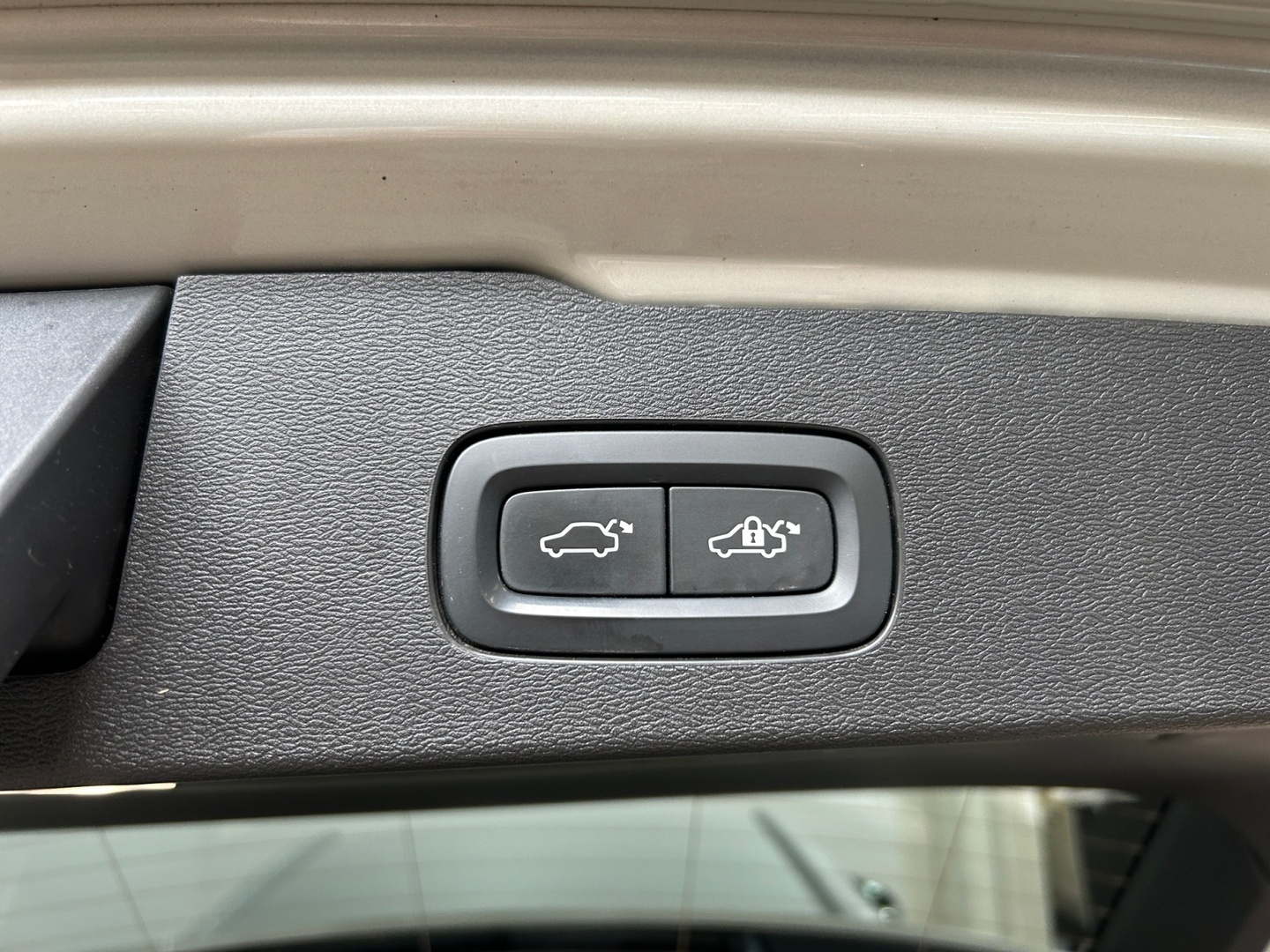 VOLVO V60 2021